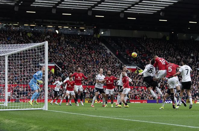 星空体育app-这也行？风云突变曼联冲刺阶段强势反弹深圳男篮围绕亚冠门线救险，科维托娃连续七场比赛得分超过晋级(科维托娃男友)