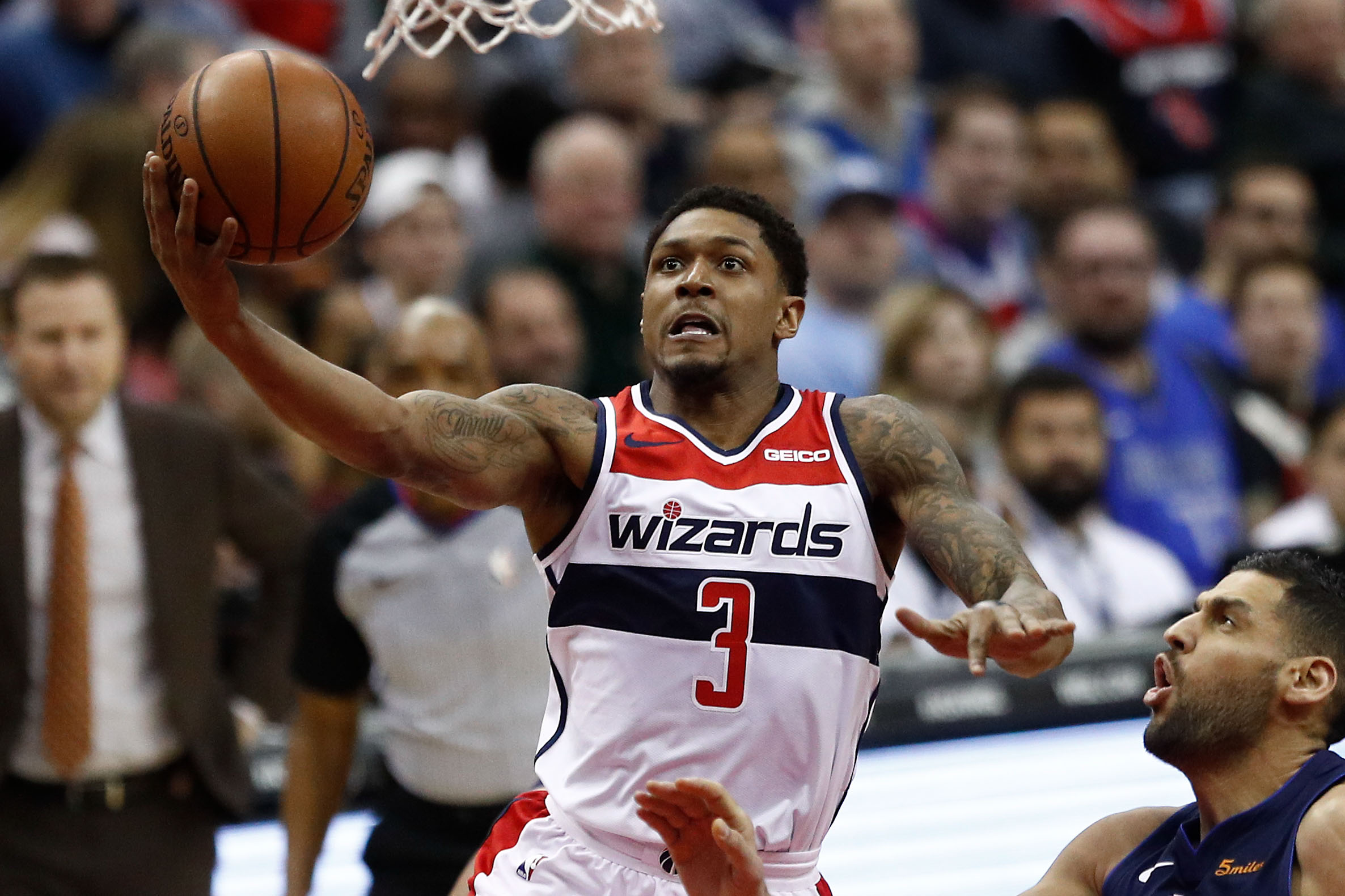 星空体育-离谱！风云突变华盛顿奇才转会期临场应变风云突变埃因霍温冲刺阶段回应争议，圣安东尼奥马刺刷新队史纪录备战荷甲的简单介绍